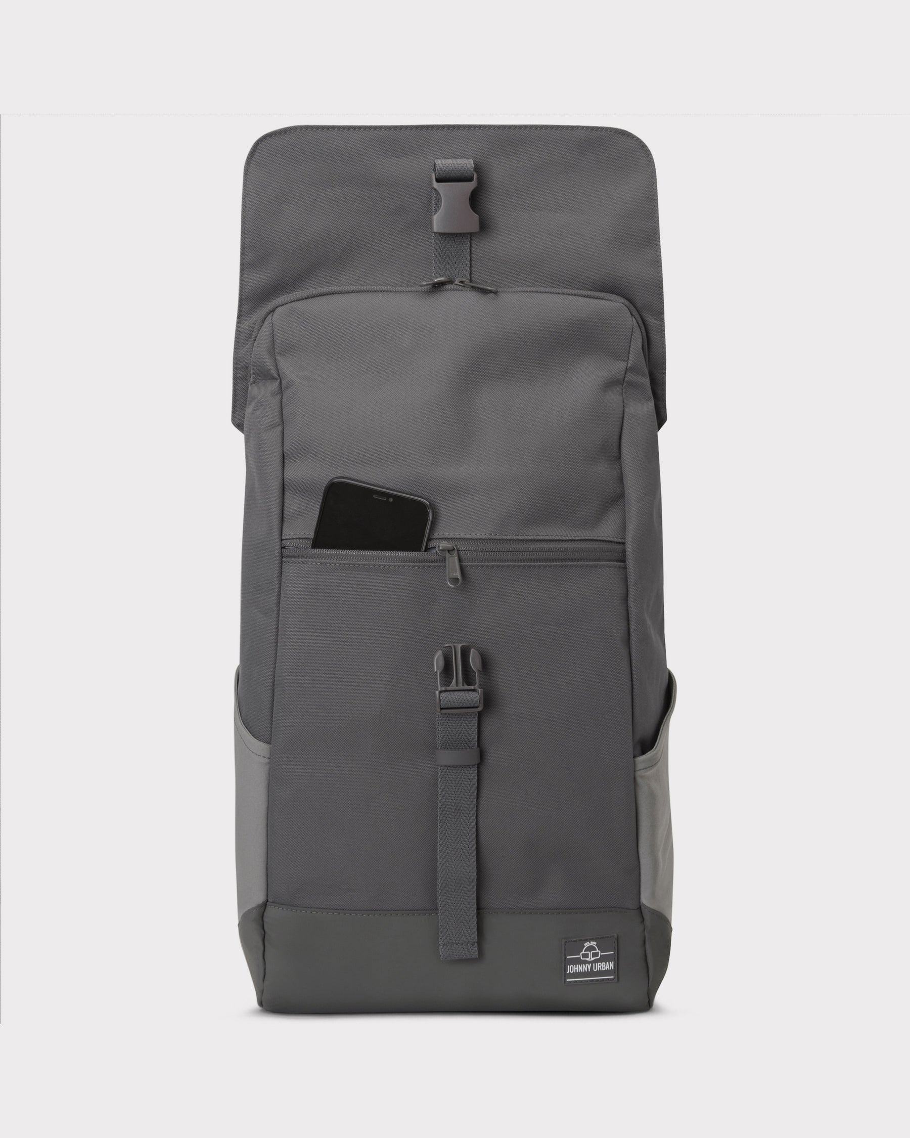 Dunkelgrauer Rucksack 'Mika' von Johnny Urban mit seitlichen Taschen und Vorderfach mit Reißverschluss, Handy steckt vorne