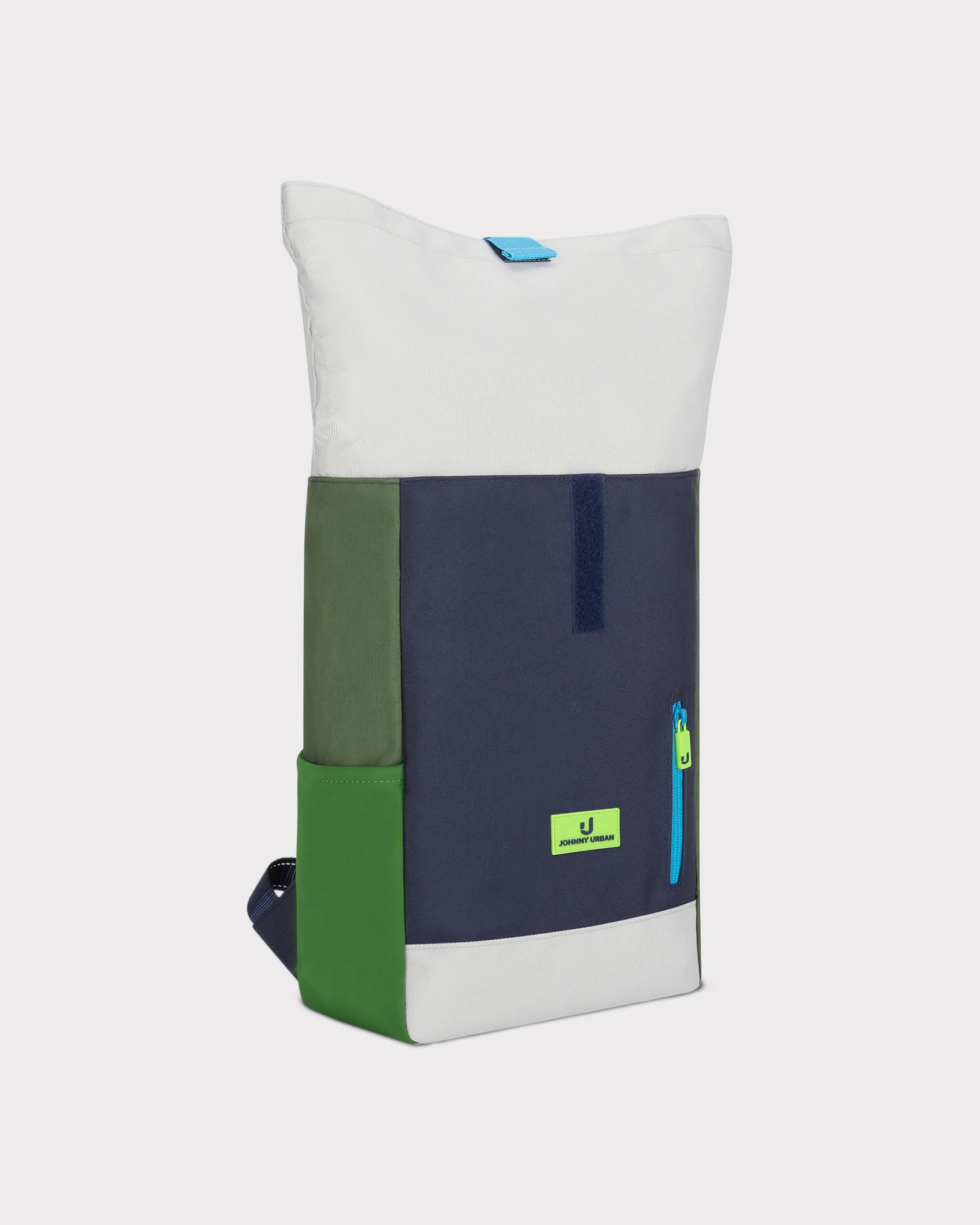 Rolltop-Kinderrucksack Aaron von Johnny Urban in Weiß, Blau, Grün mit seitlicher Tasche und Reißverschluss