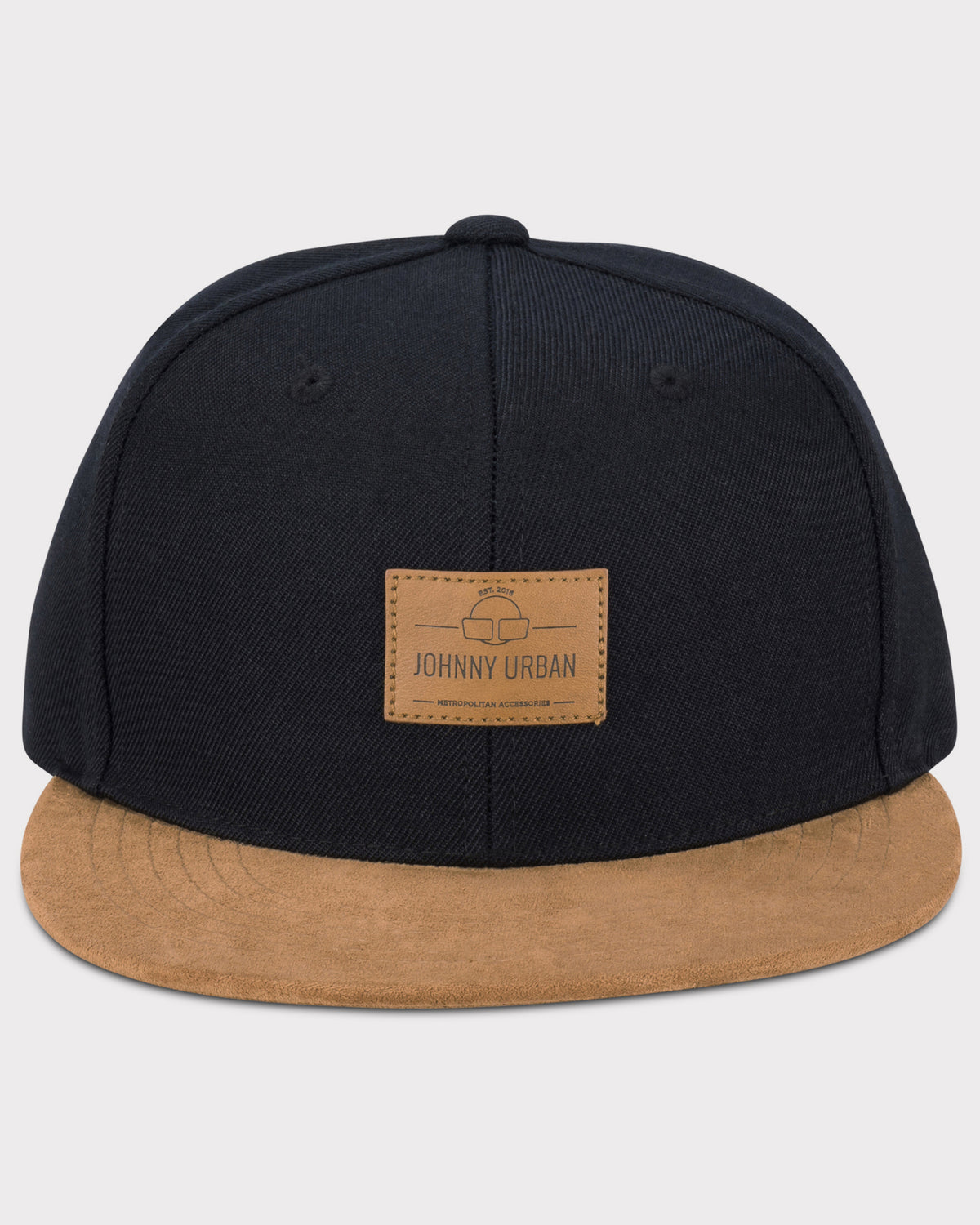 Schwarze Johnny Urban Cap mit braunem Schirm und braunem Logo-Patch vorne