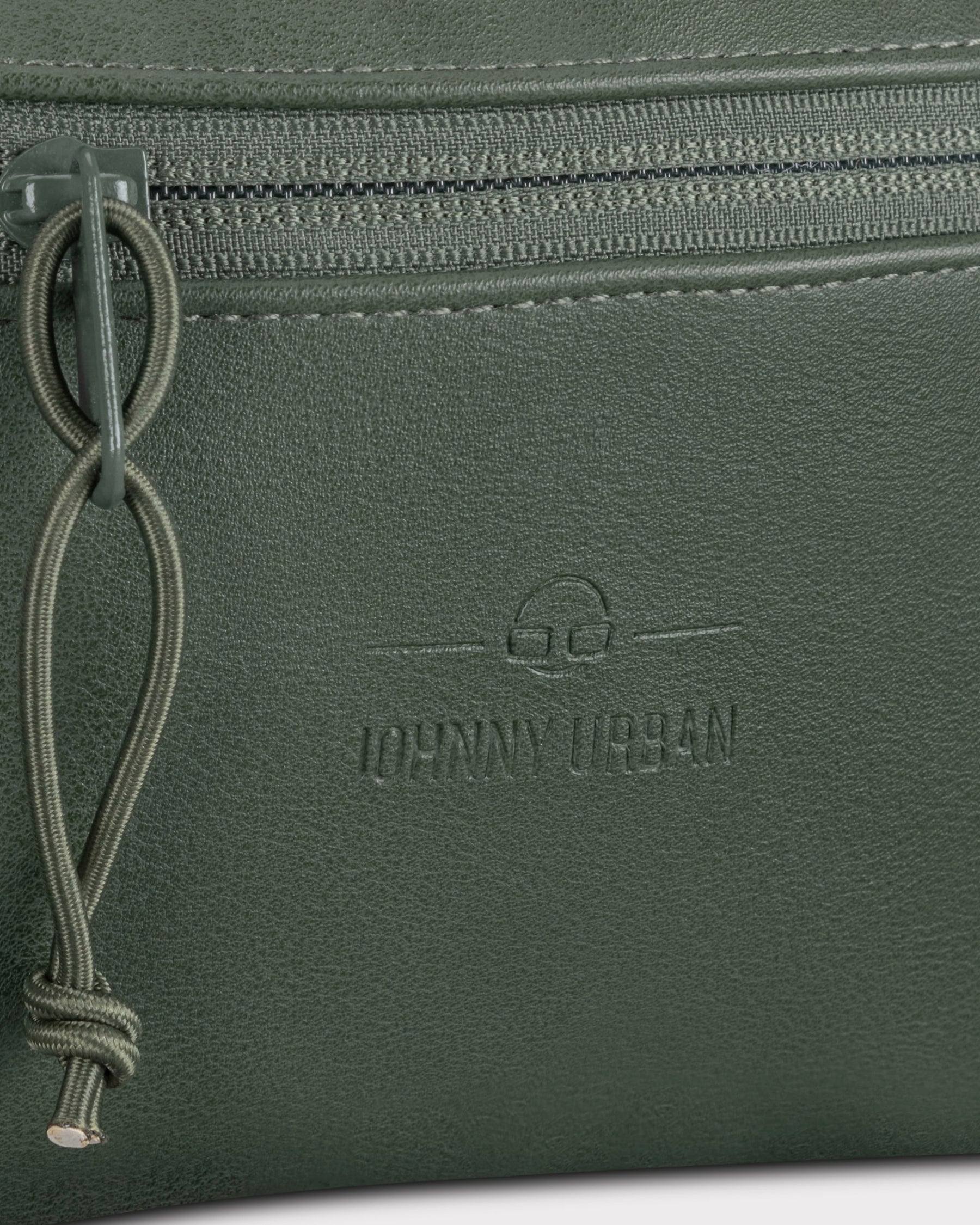 Dunkelgrüne Bauchtasche 'Toni' aus Kunstleder mit Reißverschluss und Johnny Urban Logo geprägt