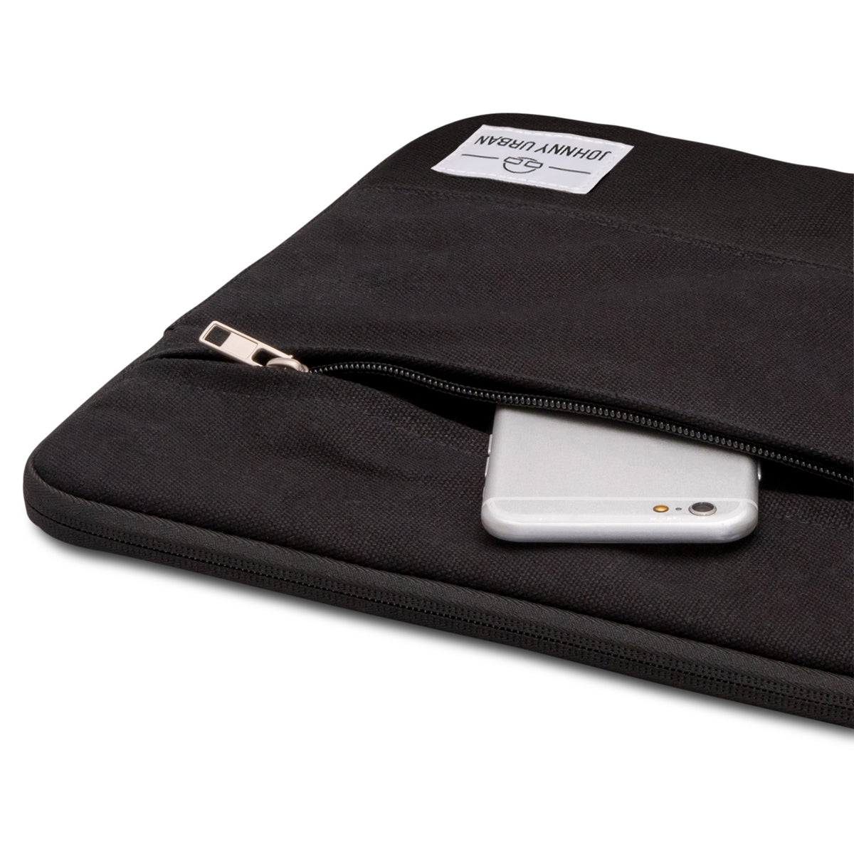 Schwarze Johnny Urban Canvas Laptop Hülle für 12-15 Zoll mit Reißverschlusstasche, teilweise geöffneter Reißverschluss zeigt silbernes Smartphone