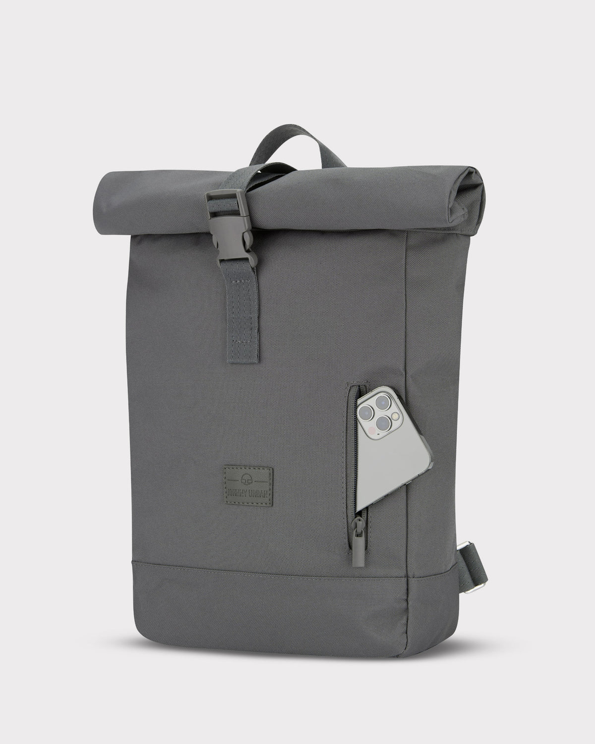 Rolltop Rucksack 'Robin Small' von Johnny Urban in Grau mit seitlicher Reißverschlusstasche und Smartphone