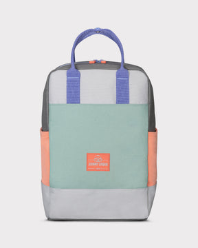 Kinderrucksack Linus von Johnny Urban in Pastellfarben mit blauem Tragegriff und seitlichen Taschen