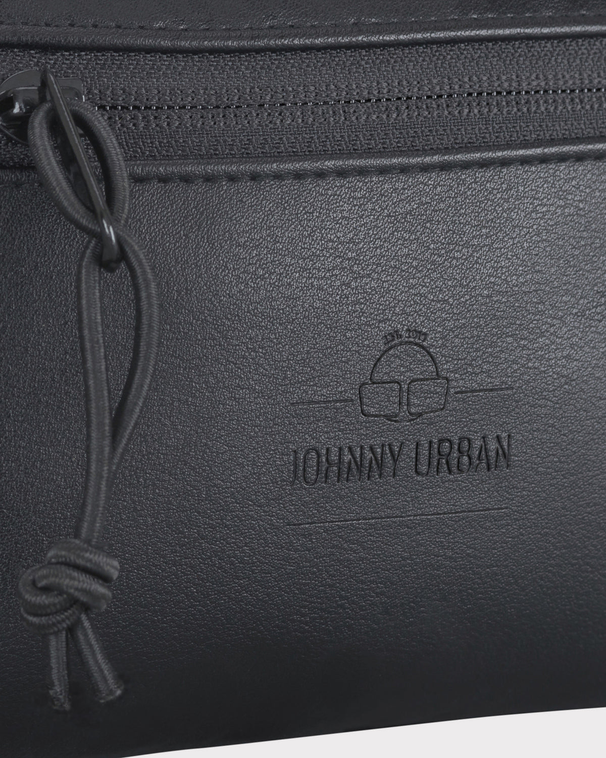 Schwarze Kunstleder-Bauchtasche 'Toni' mit Johnny Urban Logo und Reißverschluss mit Stoffzugband