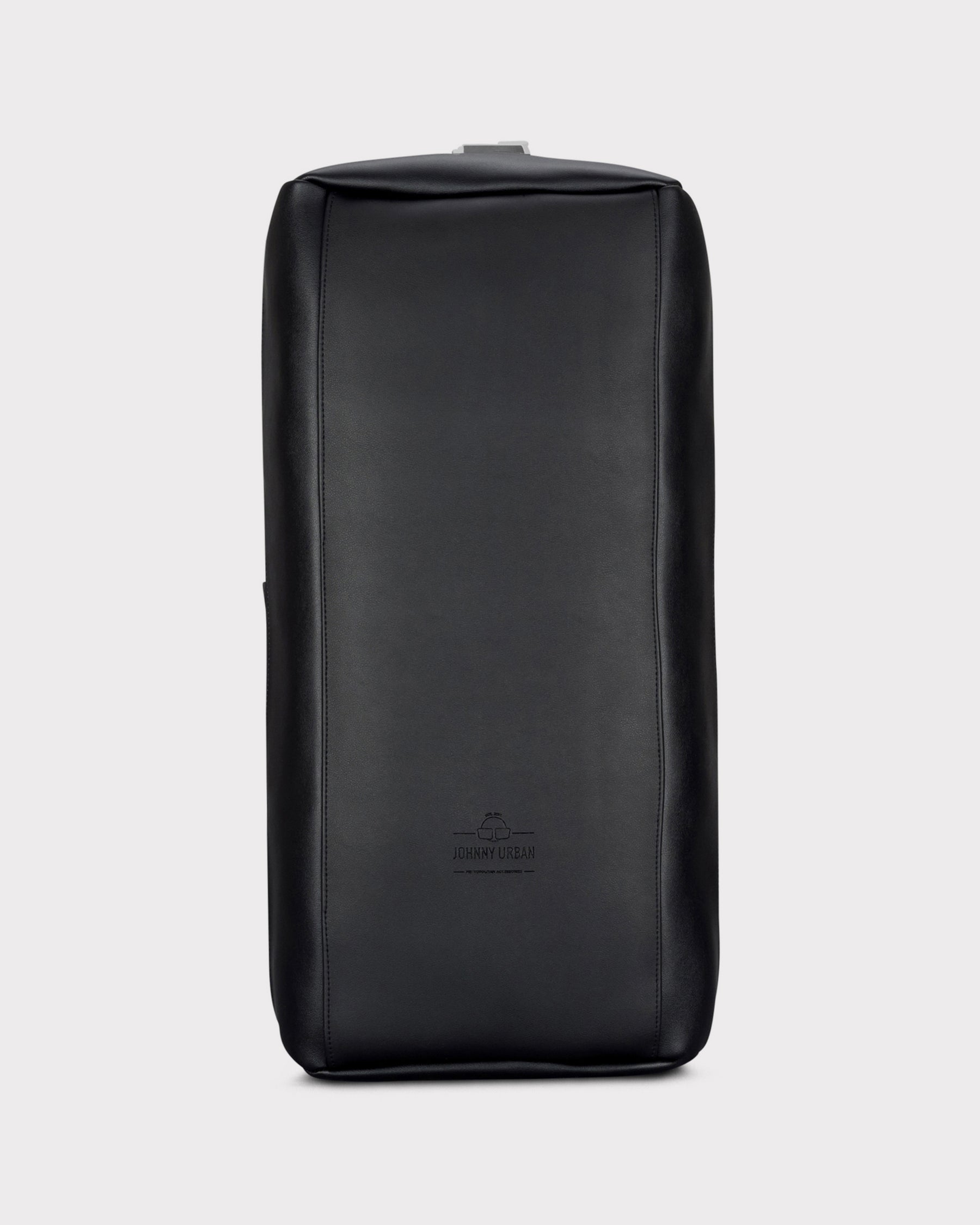 Schwarzer Weekender 'Paul' aus Leder von Johnny Urban, rechteckig und minimalistisch