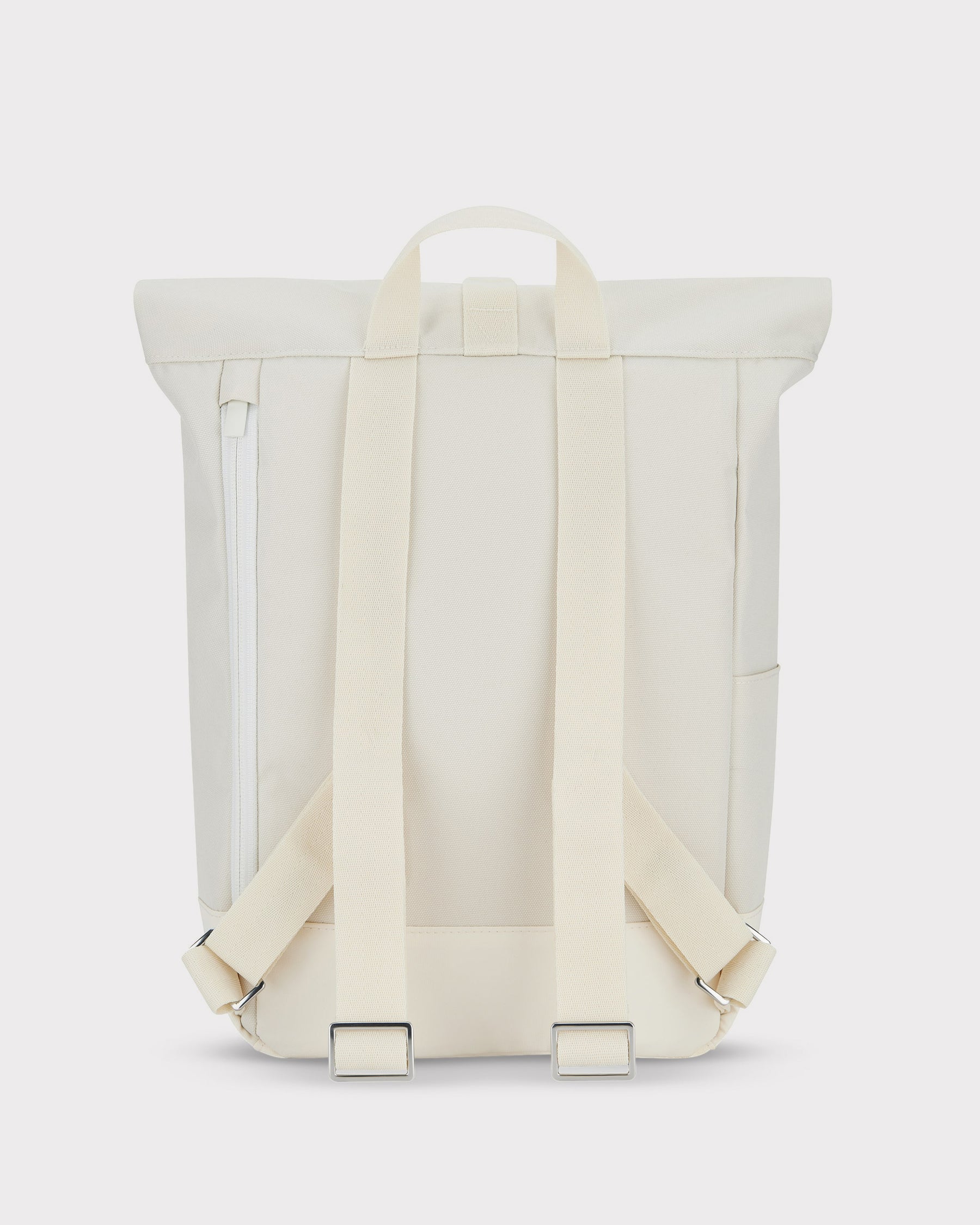 Weißer kleiner Rolltop-Rucksack 'Robin Small' von Johnny Urban mit verstellbaren Trägern und seitlicher Tasche