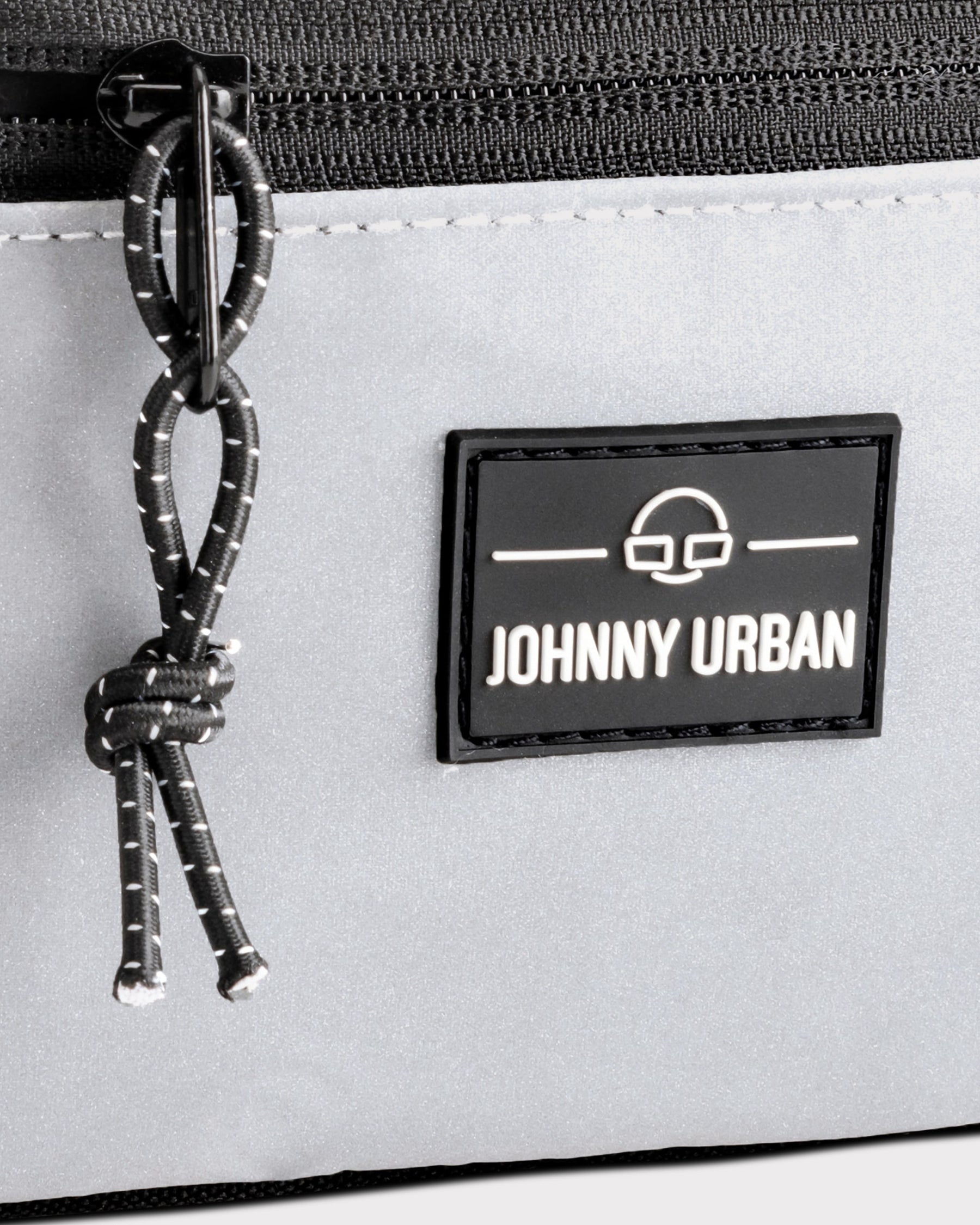 Reflektierende schwarze und graue Bauchtasche 'Erik Small' von Johnny Urban mit schwarzem Reißverschluss und Kordelzug