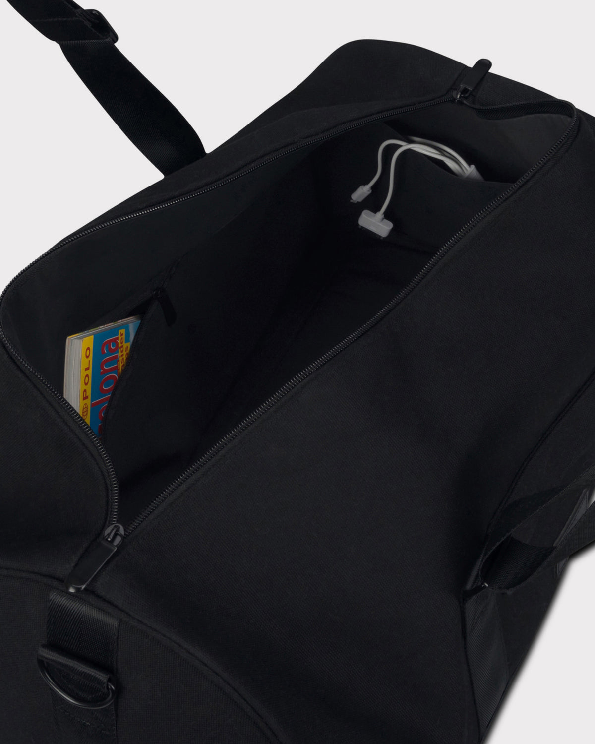 Schwarze Weekender Reisetasche 'Paul' mit aufrechtem Hauptfach, Innenfach und schwarzem Kordelzug