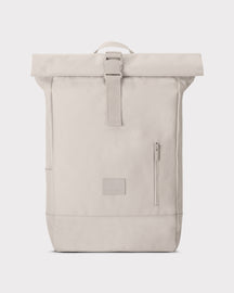 Beiger Rolltop Rucksack 'Robin Medium' mit Frontreißverschlusstasche und Schnallenverschluss