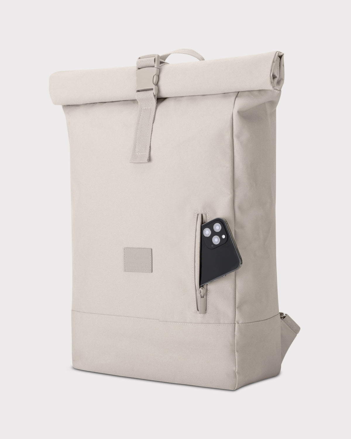 Sandfarbener Rolltop-Rucksack 'Robin Large' mit seitlicher Reißverschlusstasche und Smartphone