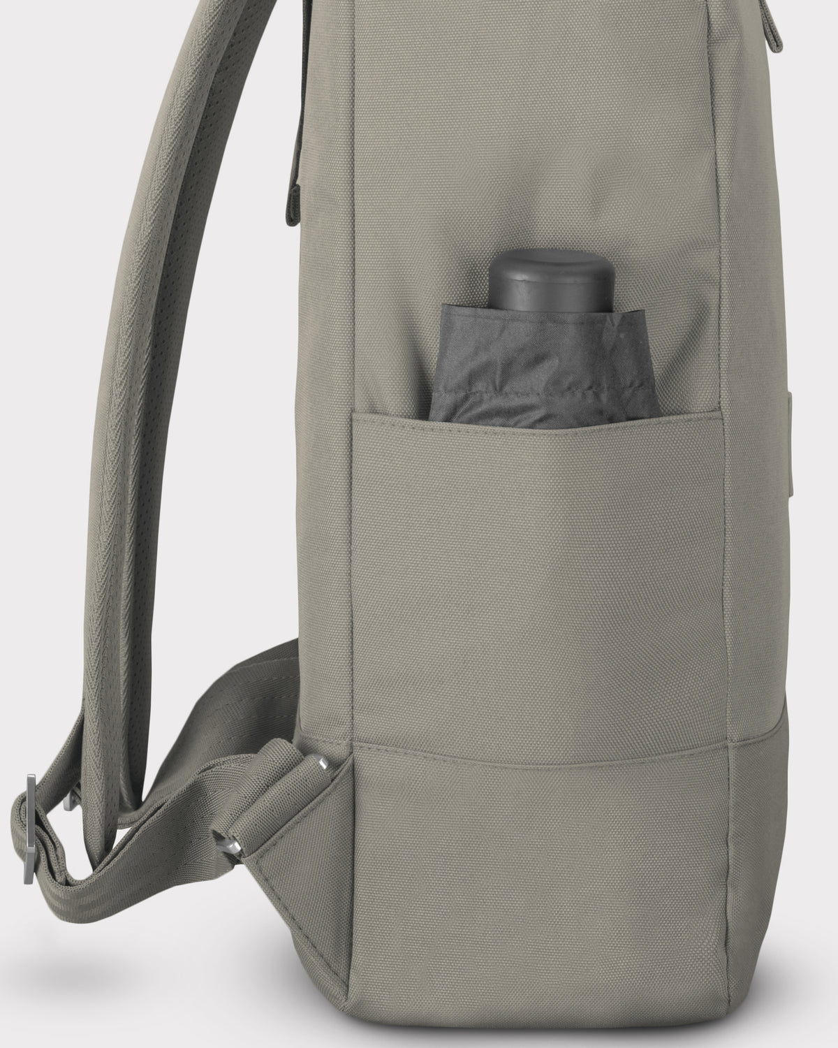Rolltop Rucksack 'Robin Large' in Taupe mit seitlicher Außentasche mit Flasche