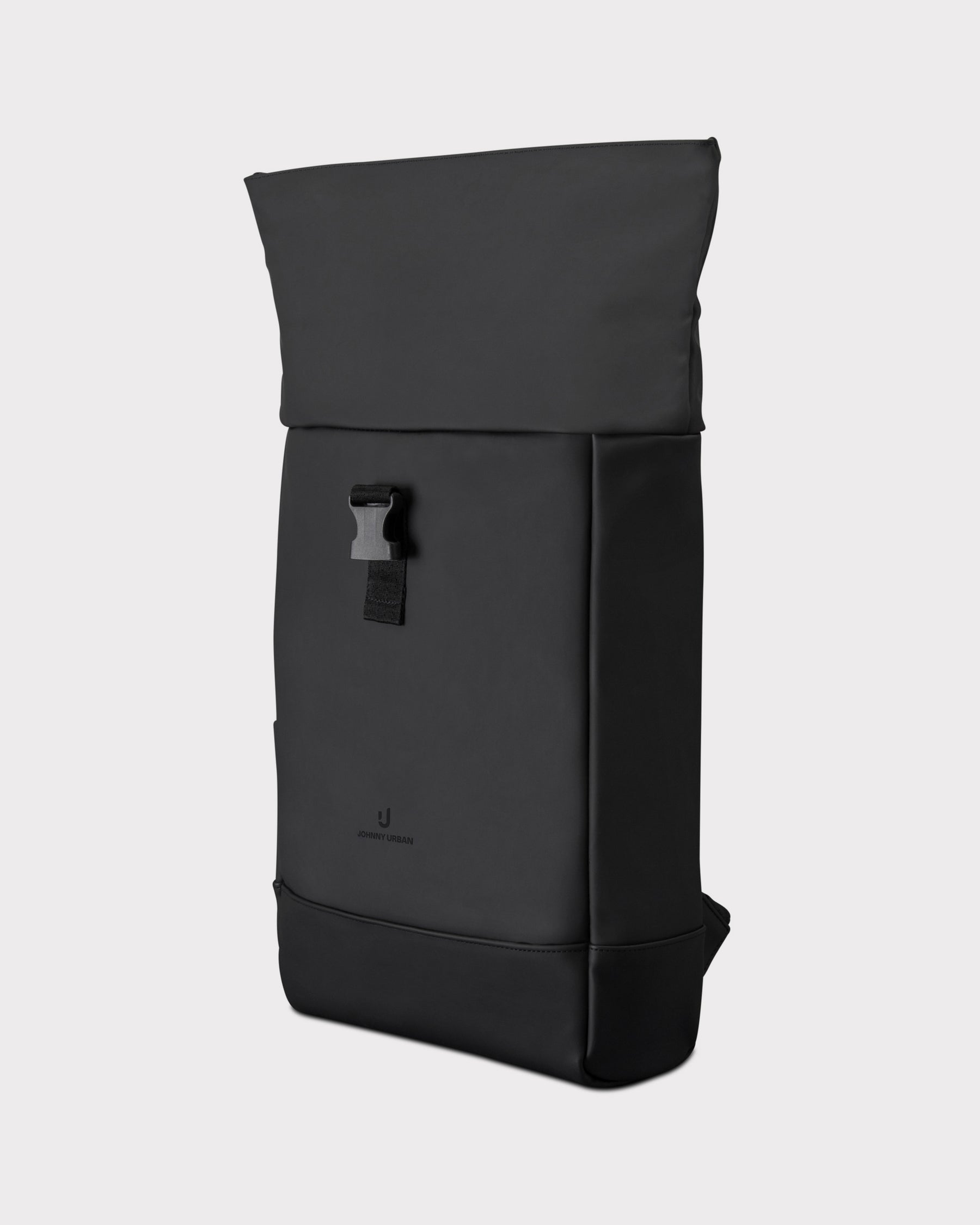 Schwarzer Rolltop Rucksack 'Harvey Medium' aus glattem Material mit Klickverschluss vorne