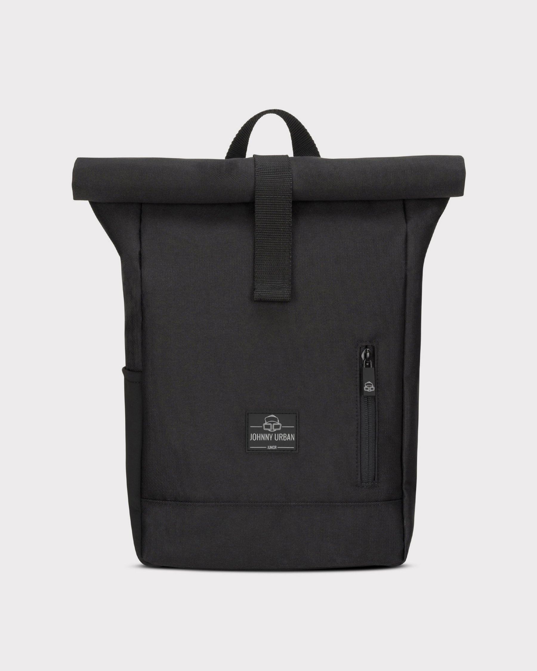 Schwarzer Rolltop Kinderrucksack 'Aaron' von Johnny Urban mit Frontreißverschluss und Logo
