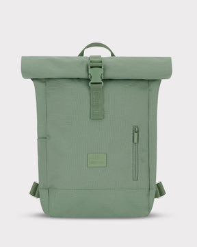 Grüner Rolltop Rucksack 'Robin Small' aus robustem Material mit Frontreißverschluss, verstellbaren Schultergurten und Griff
