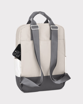 Rucksack 'Jona Large' in Beige und Grau mit verstellbaren Trägern und Smartphone in Seitentasche