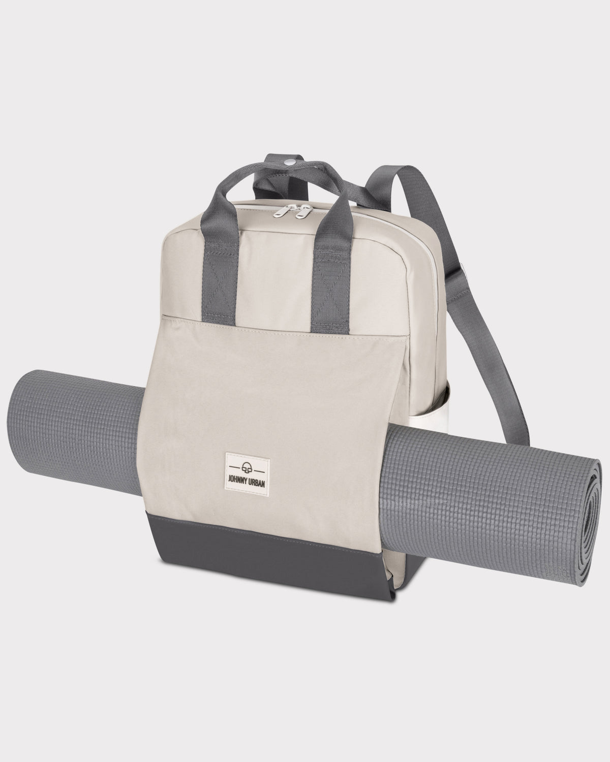 Beiger Johnny Urban Rucksack 'Jona Large' mit grauem Yoga-Matte-Halter und schwarzen Tragegriffen