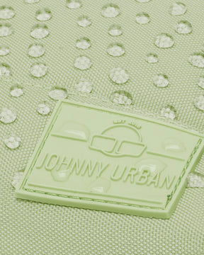 Wasserabweisendes Material mit Naht und Johnny Urban Logo auf limefarbenem Damenrucksack "Mia"