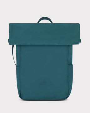 Johnny Urban Rolltop Rucksack Henry in petrolblau mit schlichtem Design und Logo-Prägung