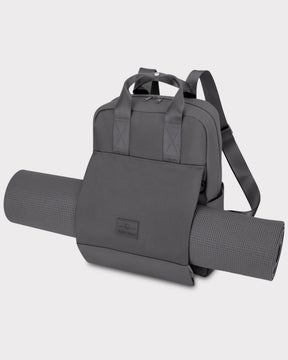 Grauer Johnny Urban Rucksack 'Jona Large' mit Yoga-Matte an der Vorderseite