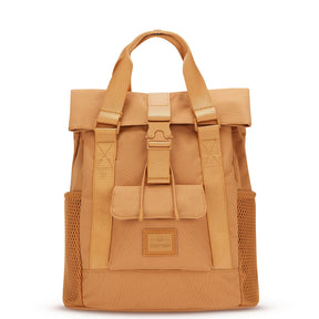 Rucksack 'Jules' von Johnny Urban in karamellbraun mit Rolltop, Fronttasche und seitlichen Netztaschen