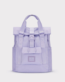 Lila-fliederfarbener Rucksack "Jules" mit zwei Schulterriemen, Fronttasche und Seitentaschen aus Mesh