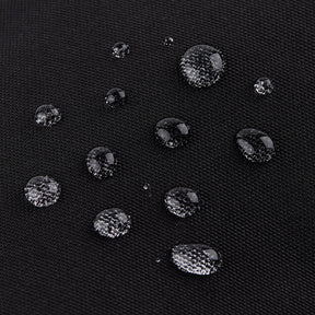 Wassertropfen auf schwarzem, wasserabweisendem Material der Shopper Tasche 'Cassie'