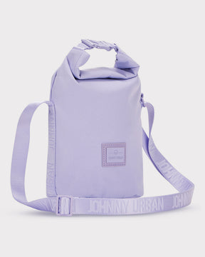 Umhängetasche 'Rue' in fliederfarbenem Nylon mit verstellbarem Riemen und Johnny Urban Logo